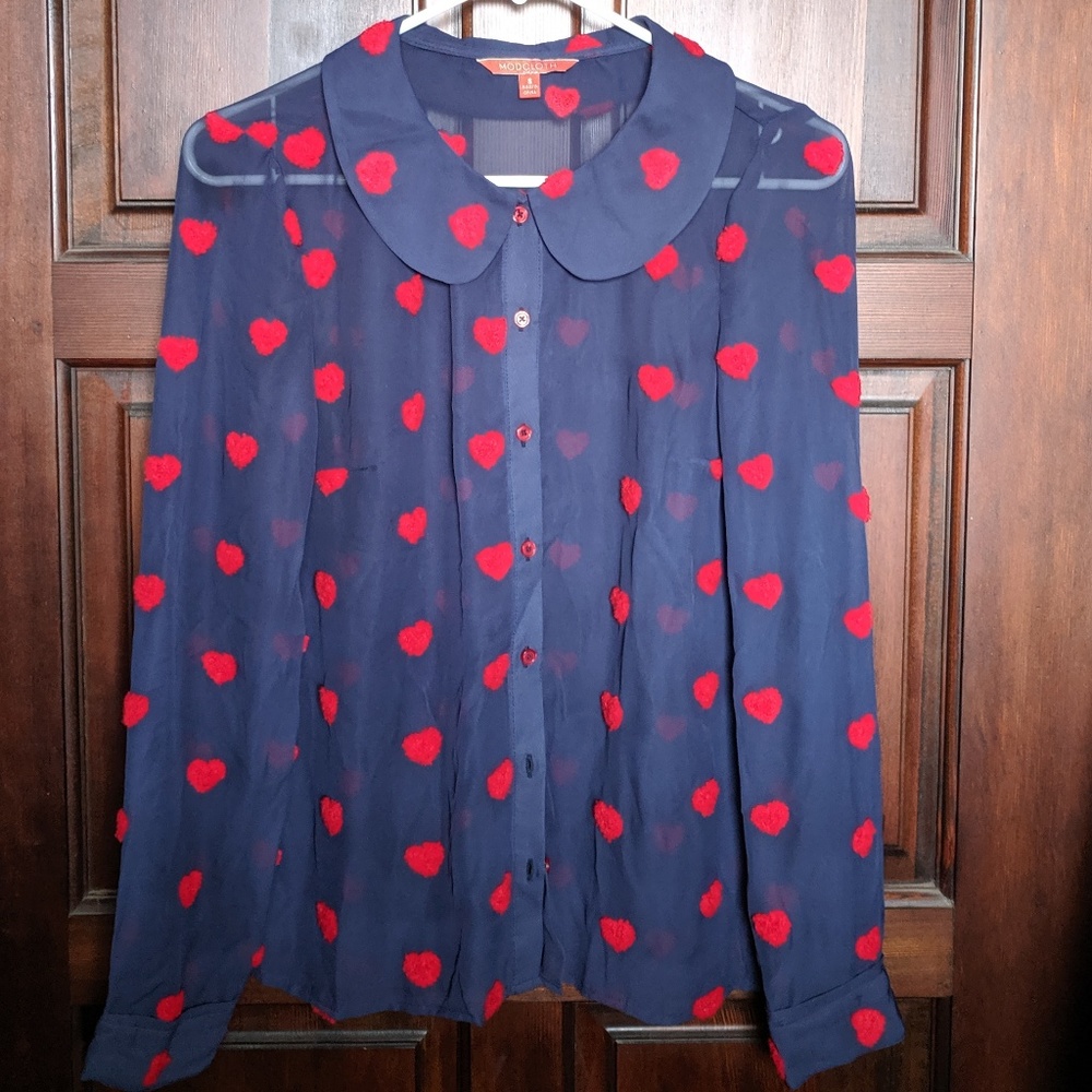 MODCLOTH BUTTON DOWN - NWOT! - RED HEARTS <3